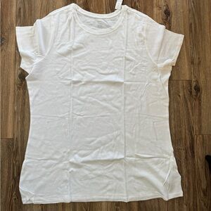 Old Navy 4X Fitted White Tshirt NWT
